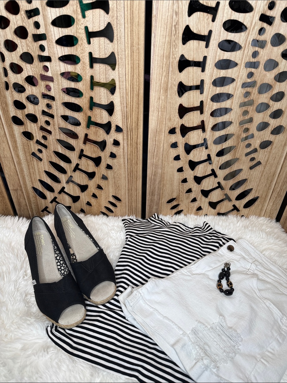 Toms Black Canvas Wedge Espadrilles